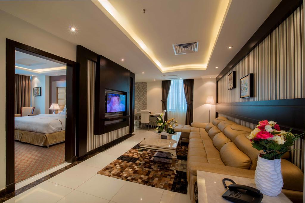 Al Yamama Palace Hotel Suites Riyadh Exteriör bild
