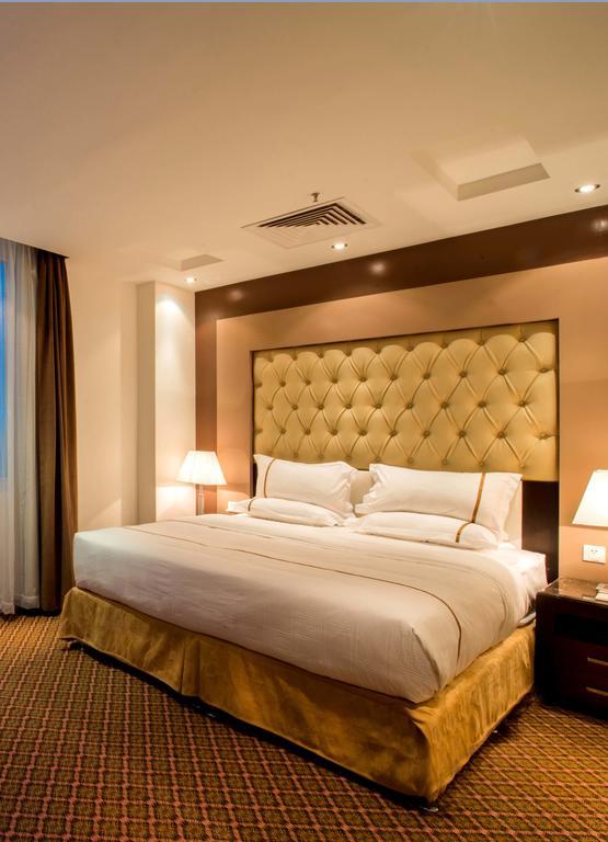 Al Yamama Palace Hotel Suites Riyadh Exteriör bild