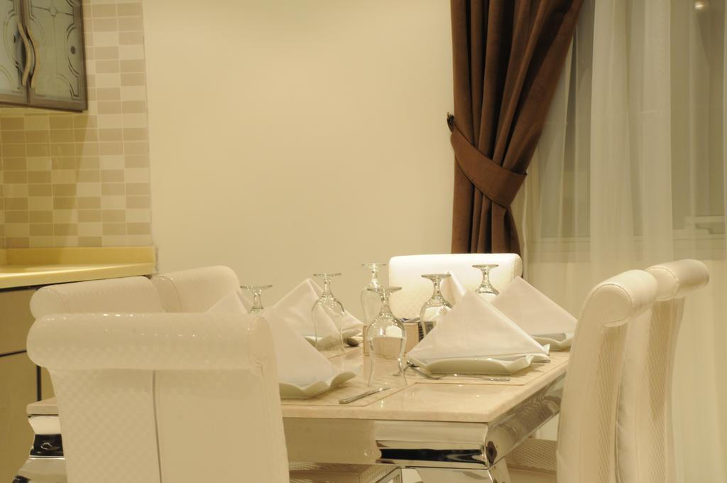 Al Yamama Palace Hotel Suites Riyadh Rum bild